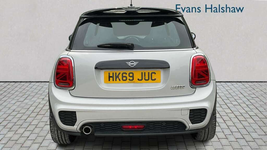 Mini Hatch 1.5 Cooper Sport II 2019 HK69JUC White #5