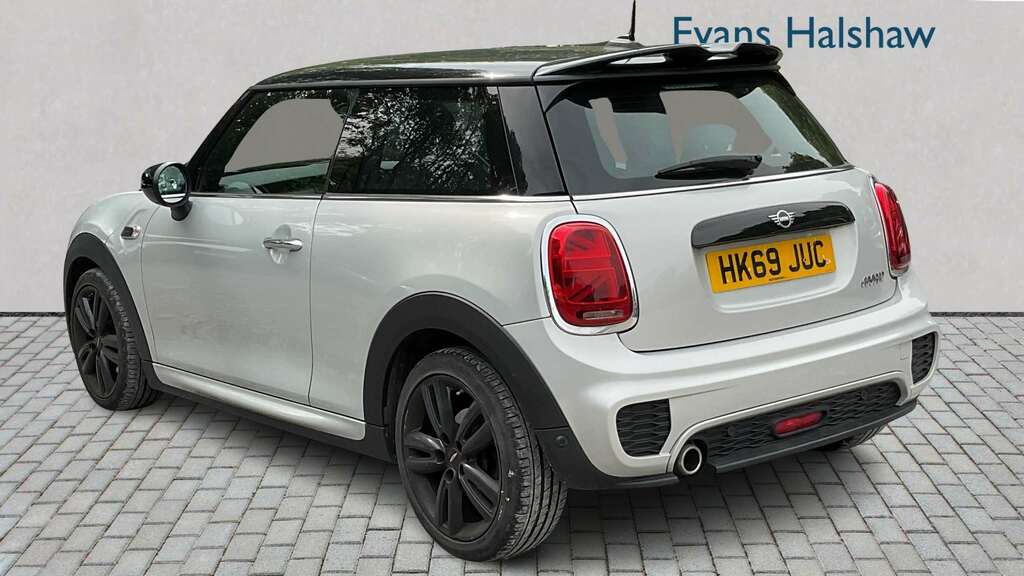 Mini Hatch 1.5 Cooper Sport II 2019 HK69JUC White #2