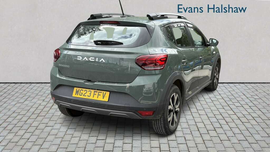 Dacia Sandero Stepway 1.0 Tce Journey Cvt 2023 WG23FFV Green #3