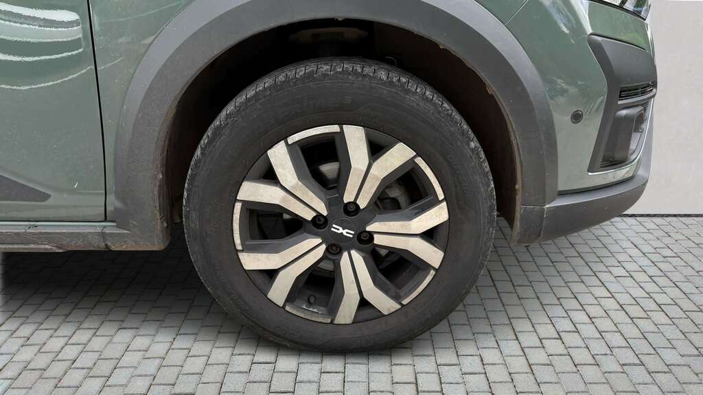 Dacia Sandero Stepway 1.0 Tce Journey Cvt 2023 WG23FFV Green #4