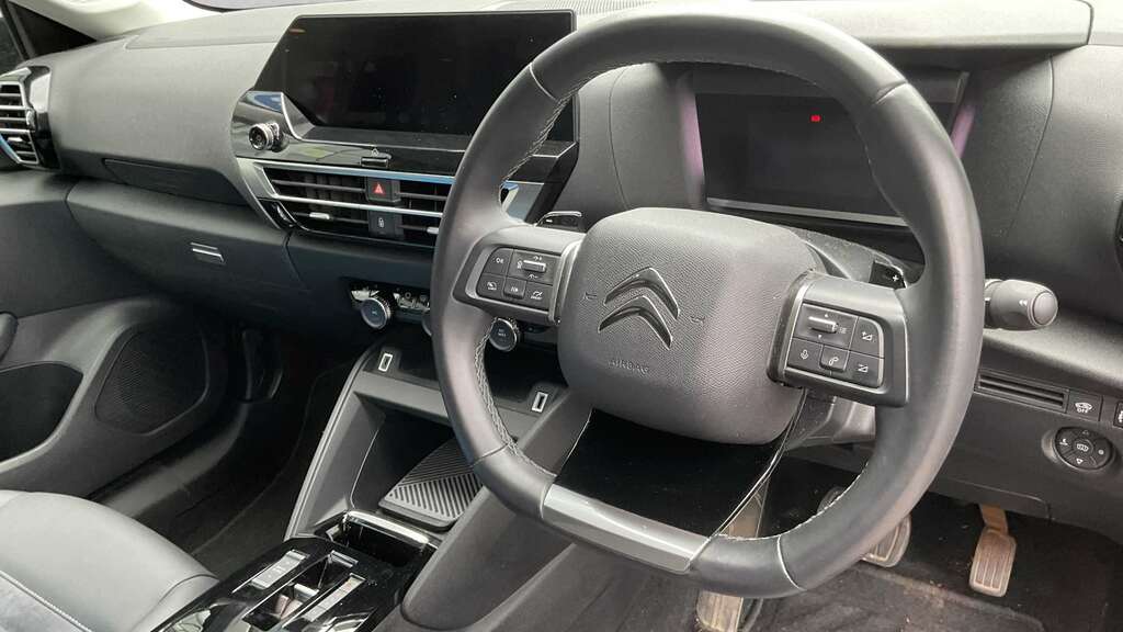 Citroen C4 1.2 Puretech 130 Shine Plus 2023 Red #5