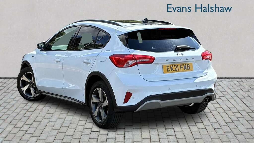 Ford Focus 1.0 Ecoboost 125 Active Edition 2021 EK21FWB White #2
