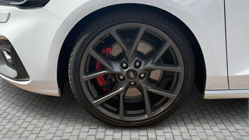 Ford Focus 2.3 Ecoboost St 2019 EA69FWB White #2