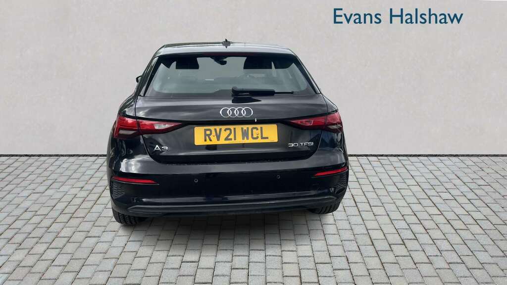 Audi A3 30 Tfsi Technik S Tronic 2021 RV21WCL Black #4
