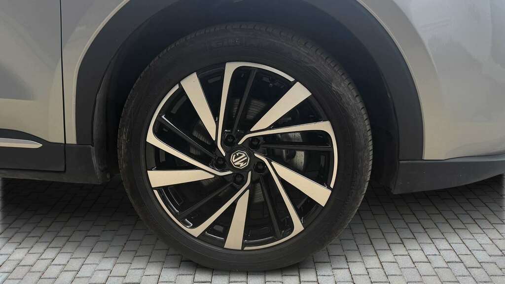 MG ZS 1.5 Hybrid Trophy 2025 LC25UGS Silver #4