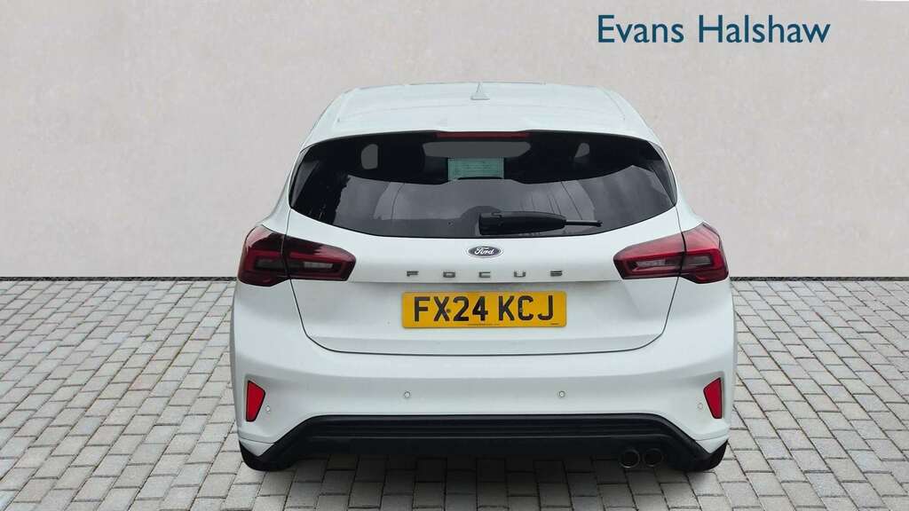 Ford Focus 1.0 Ecoboost Hybrid Mhev St-line X 2024 FX24KCJ White #5