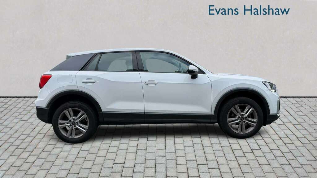 Audi Q2 30 Tfsi Sport 2022 MK72DCY White #4