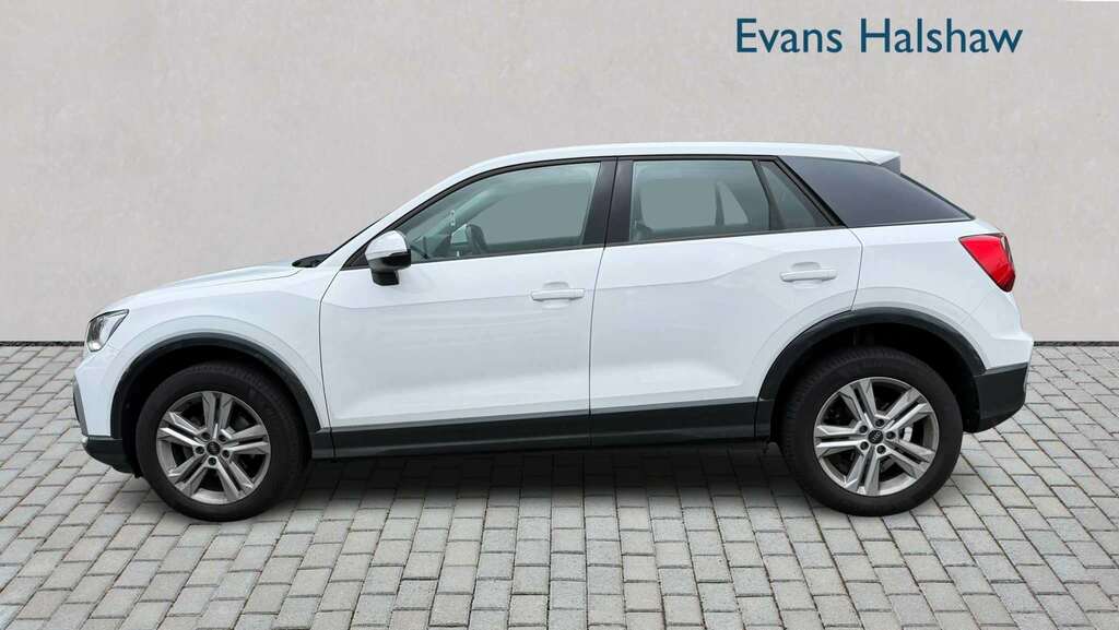 Audi Q2 30 Tfsi Sport 2022 MK72DCY White #3