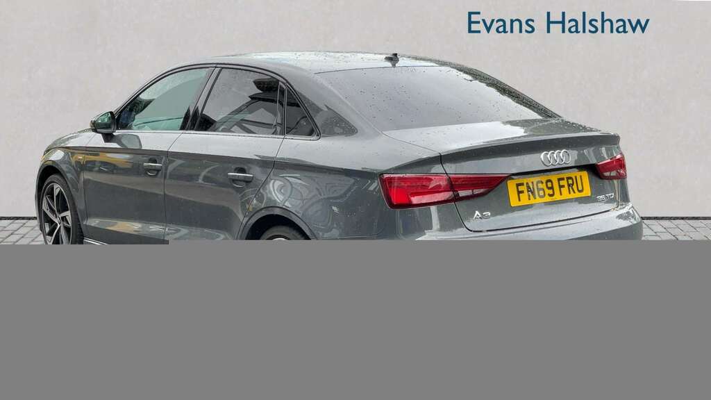 Audi A3 35 Tdi Black Edition S Tronic 2019 FN69FRU Grey #2