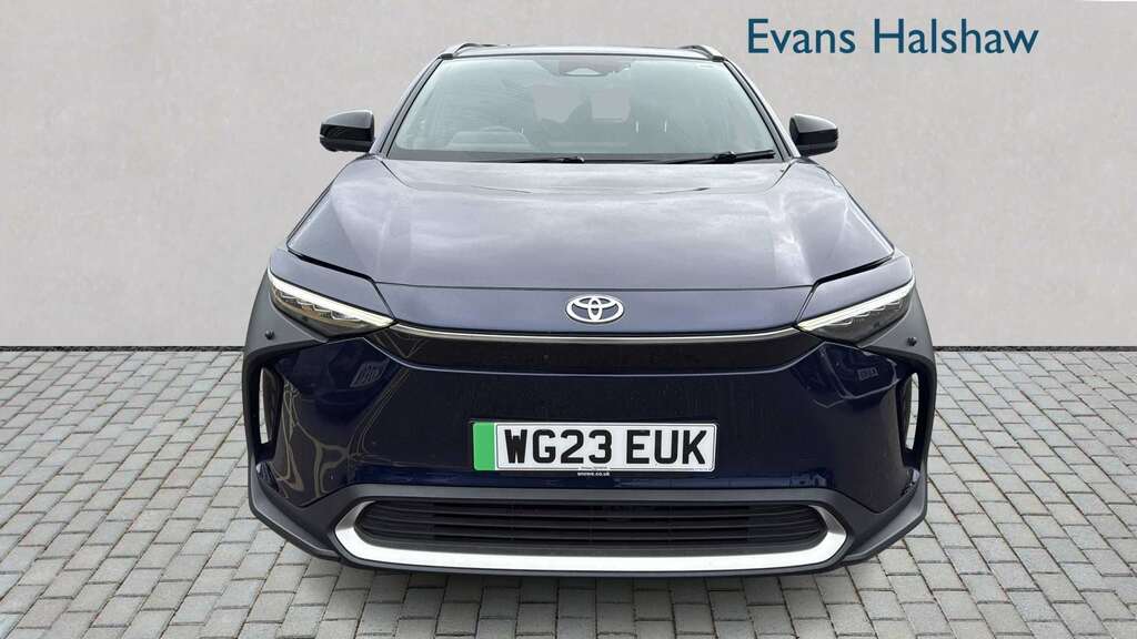 Toyota bZ4X 160Kw Premiere Edition 71.4Kwh Awd 2023 White #4