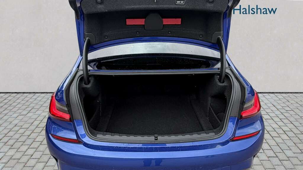 BMW 3 Series 320D Mht M Sport Step 2022 YJ72SXD Blue #5