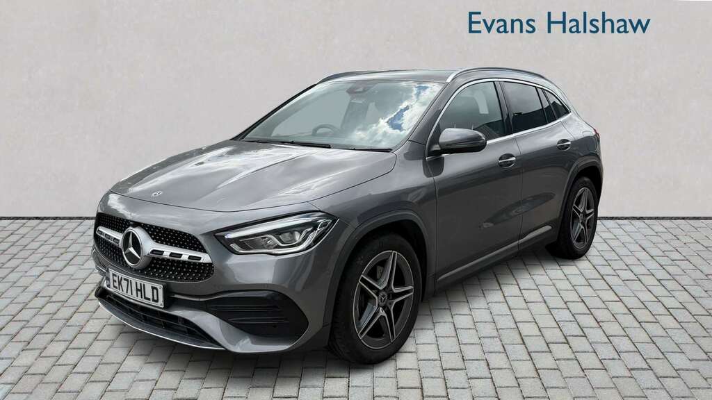 Mercedes-Benz GLA Class 180 Amg Line Executive 2021 EK71HLD Grey #2