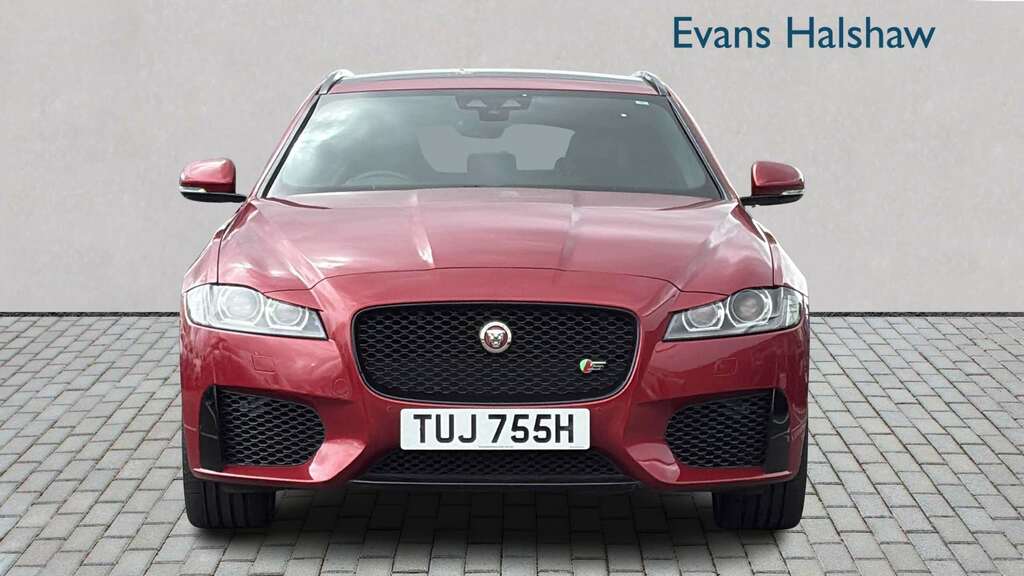 Jaguar XF 3.0D V6 S 2019 Red #4