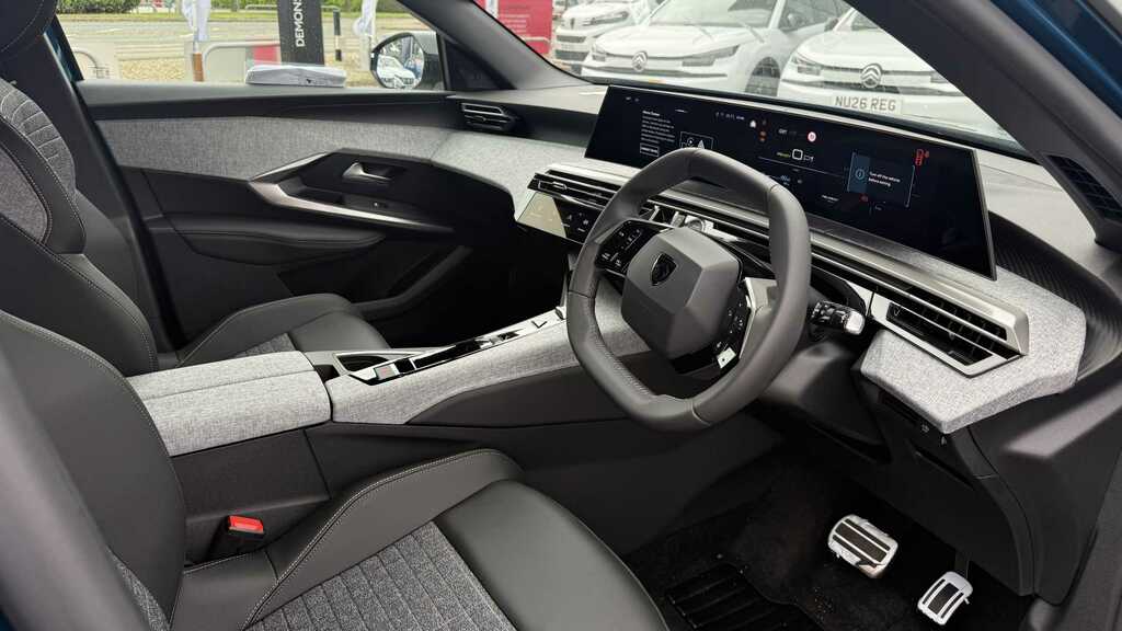 Peugeot 3008 1.2 Hybrid 145 Gt E-dsc6 Grey #10