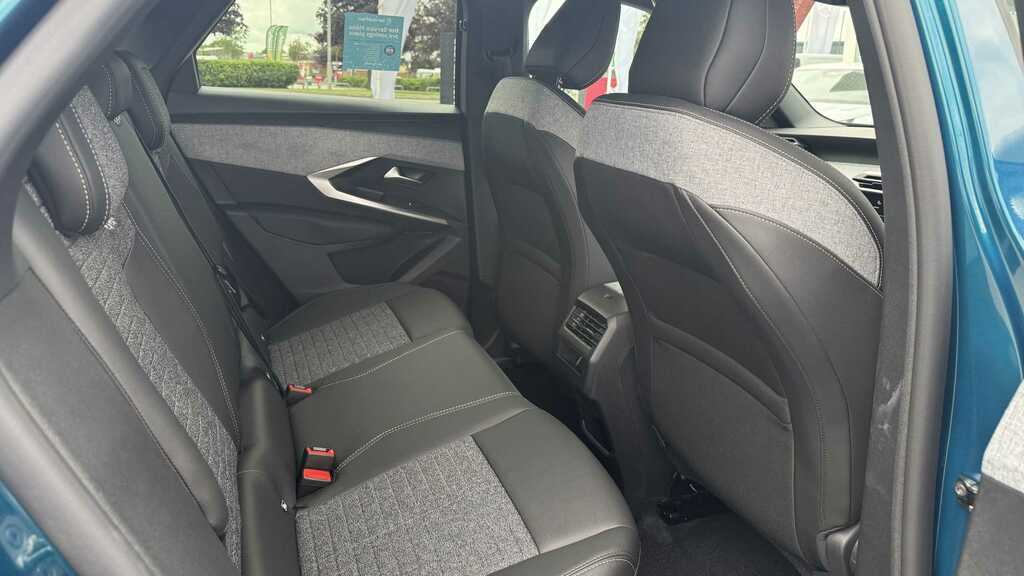 Peugeot 3008 1.2 Hybrid 145 Gt E-dsc6 Grey #9