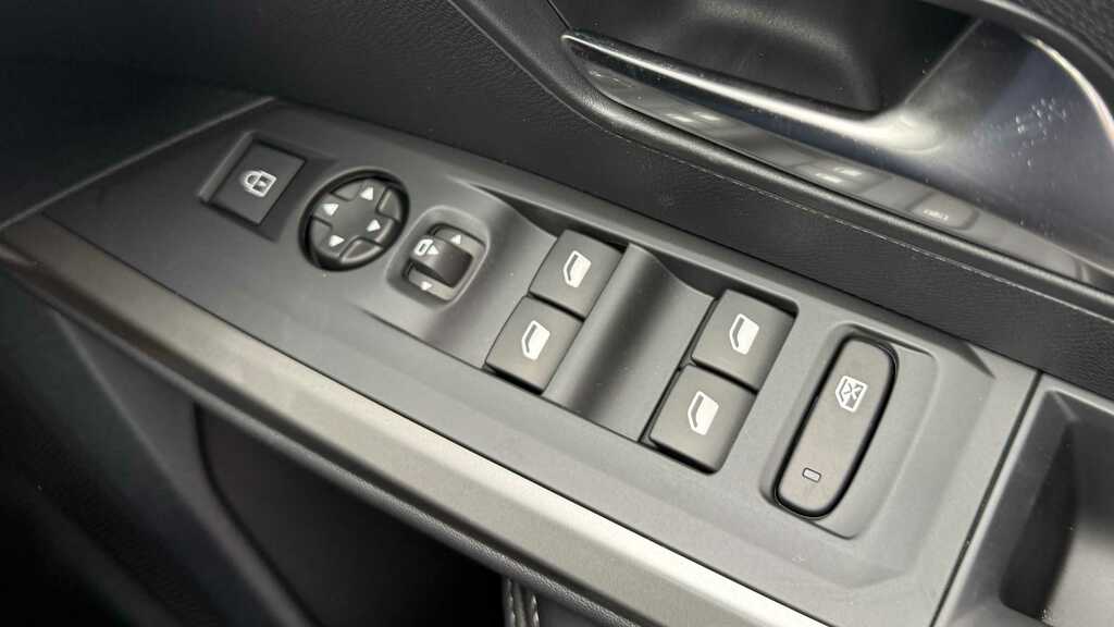 Peugeot 3008 1.2 Hybrid 145 Gt E-dsc6 Grey #14