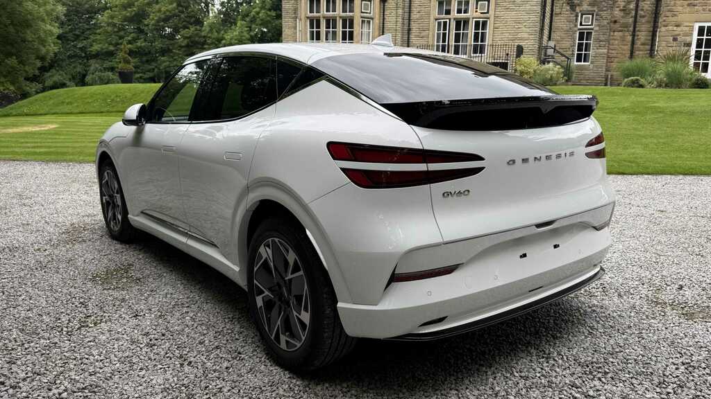 Genesis GV60 168Kw Pure 84Kwh 2026 White #6