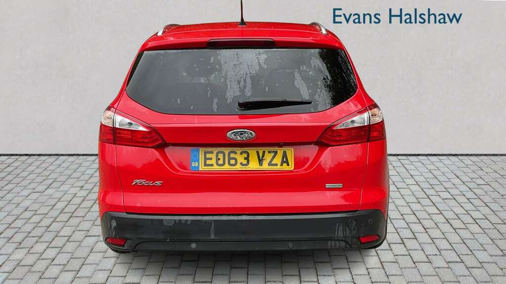Ford Focus 1.0 125 Ecoboost Titanium X 2013 EO63VZA Red #5