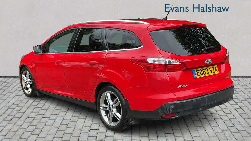 Ford Focus 1.0 125 Ecoboost Titanium X 2013 EO63VZA Red #2