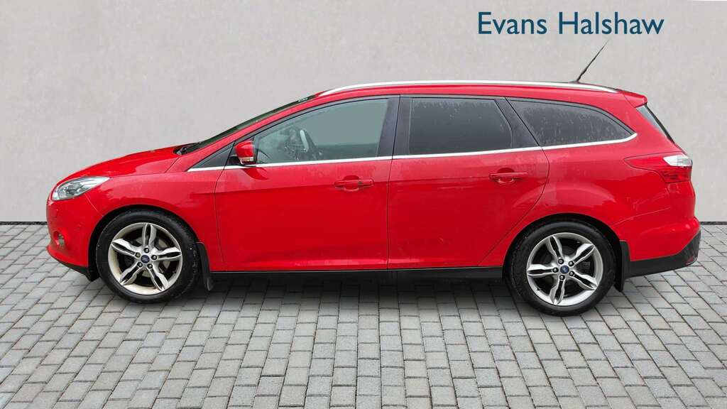 Ford Focus 1.0 125 Ecoboost Titanium X 2013 EO63VZA Red #3