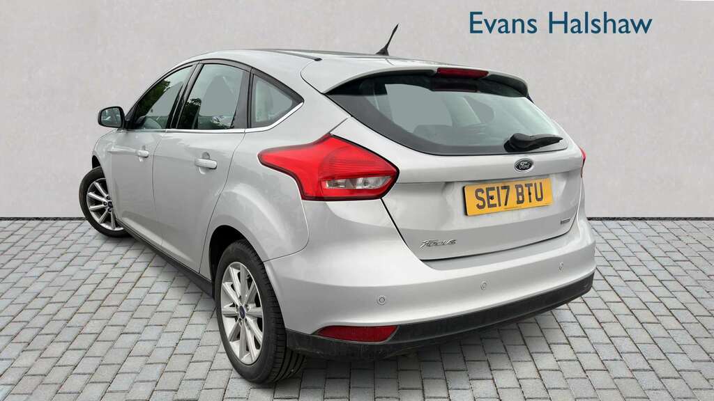 Ford Focus 1.0 Ecoboost Titanium 2017 SE17BTU Silver #2