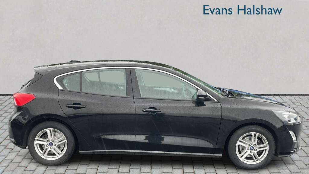 Ford Focus 1.0 Ecoboost 125 Zetec 2019 CU69ZBO Black #2