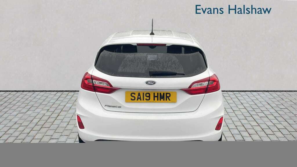 Ford Fiesta 1.1 Trend 2019 SA19HMR White #3