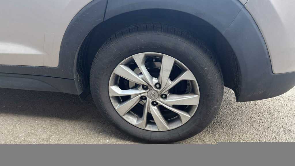 Hyundai Tucson 1.6 Gdi Se Nav 2Wd 2018 CE68UOH White #6