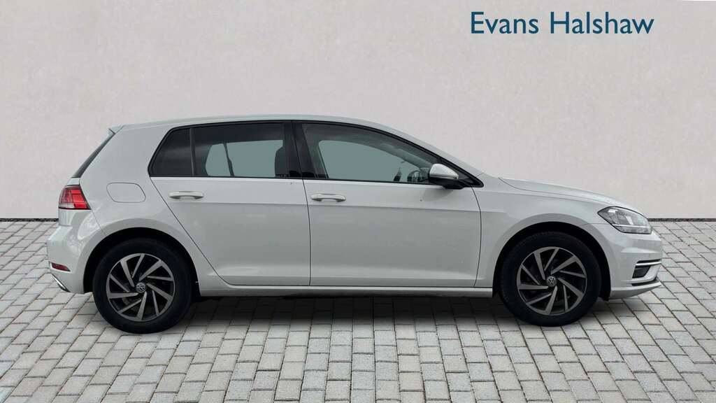 Volkswagen Golf 1.6 Tdi Match 2019 LS69FWT White #5