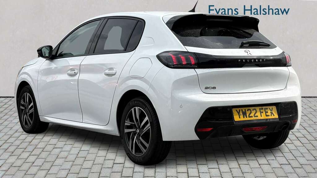 Peugeot 208 1.2 Puretech 100 Allure Premium Eat8 2022 YW22FEX White #2