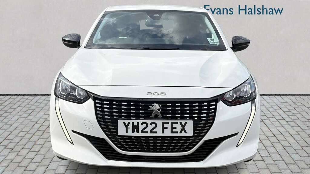 Peugeot 208 1.2 Puretech 100 Allure Premium Eat8 2022 YW22FEX White #5