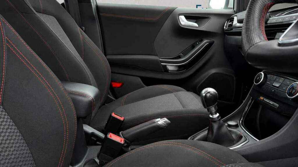 Ford Puma 1.0 Ecoboost Hybrid Mhev St-line 2023 MJ23OBB White #3