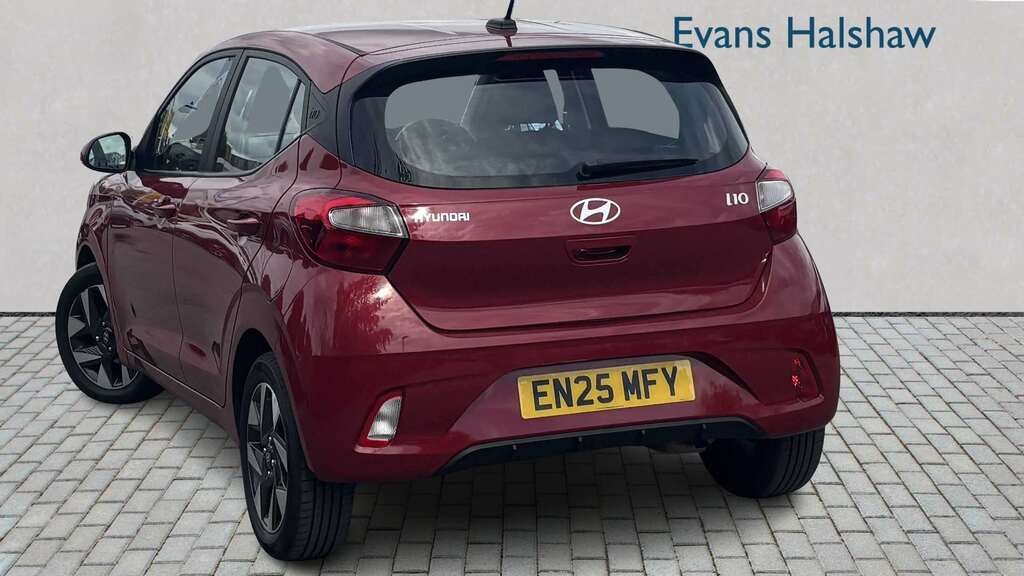 Hyundai I10 1.0 63 Advance Nav 2025 Red #2
