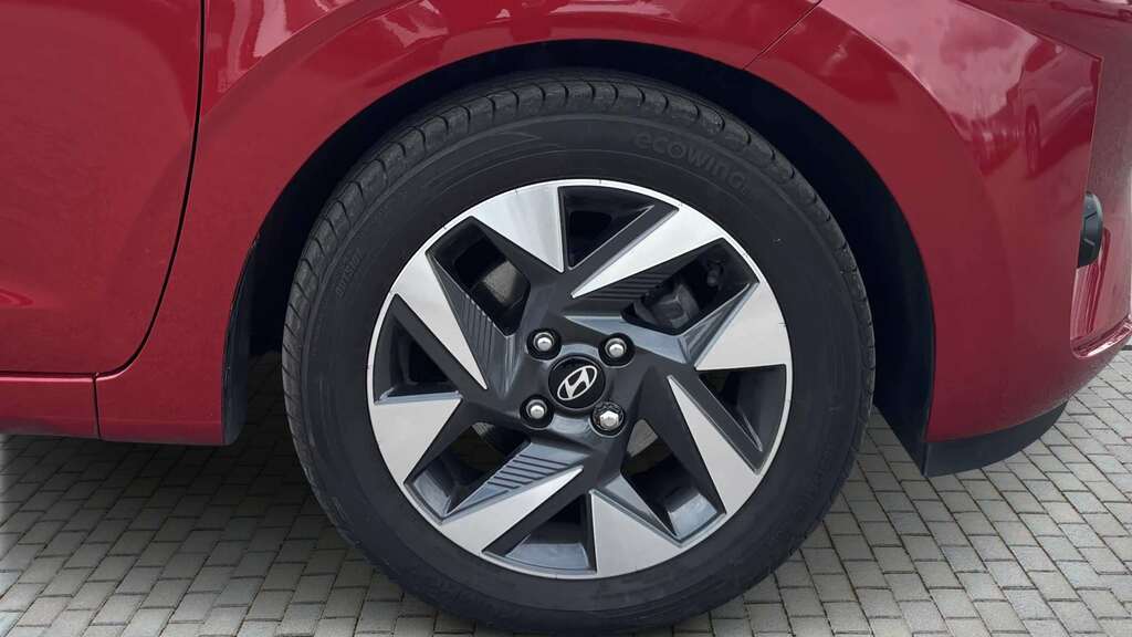 Hyundai I10 1.0 63 Advance Nav 2025 Red #5