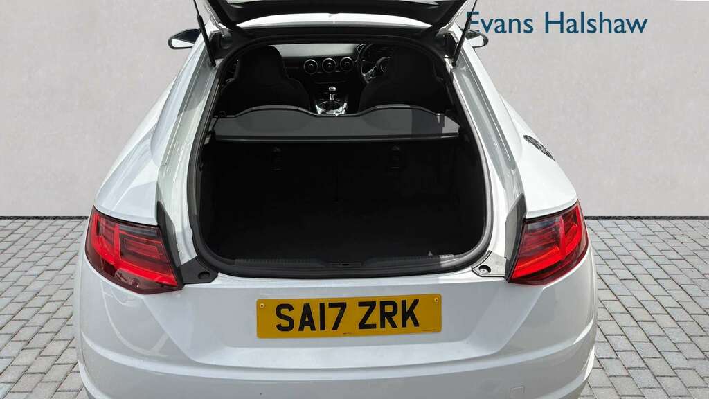 Audi TT 2.0 Tdi Ultra Black Edition 2017 White #5