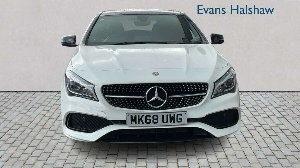 Mercedes-Benz CLA Class 200 Amg Line Night Edition Plus 2018 MK68UWG White #4