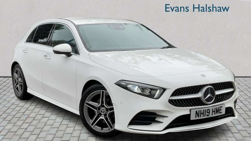 Mercedes-Benz A Class A180 Amg Line Premium 2019 White