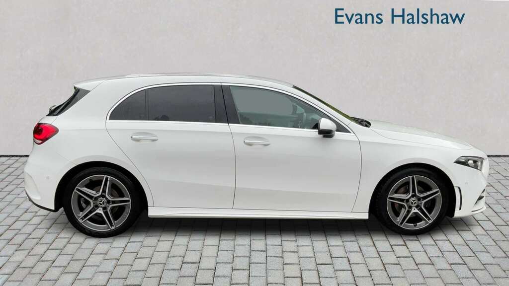 Mercedes-Benz A Class A180 Amg Line Premium 2019 NH19HME White #3