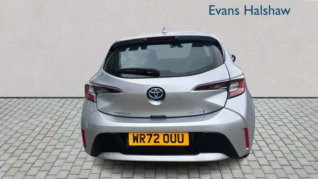 Toyota Corolla 1.8 Vvt-i Hybrid Icon Cvt 2023 Silver #4
