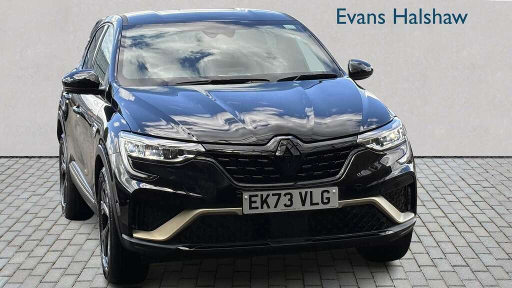 Renault Arkana 1.6 E-tech Hybrid 145 Engineered Bose Ed Black