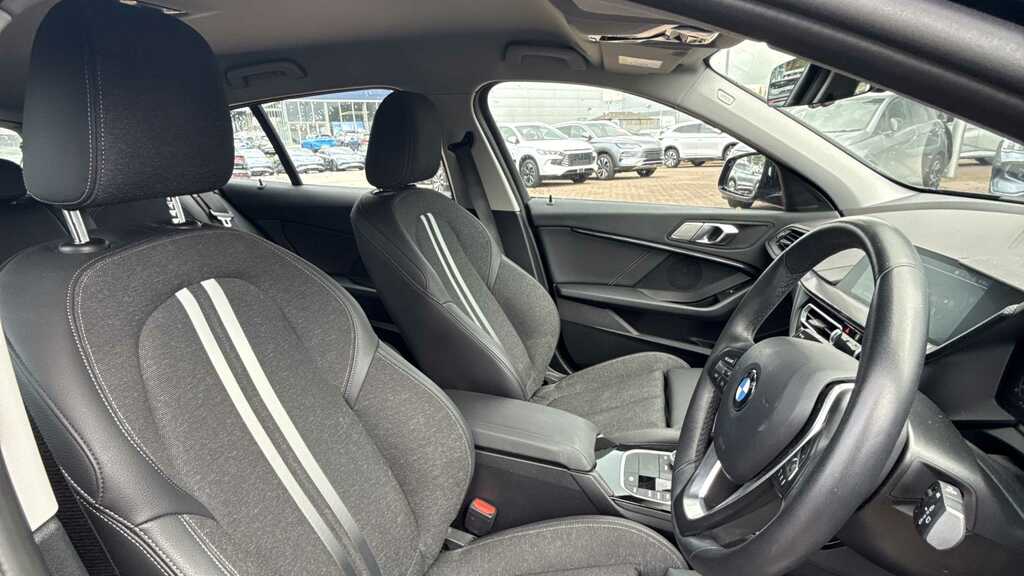 BMW 1 Series 118I 136 Sport Step Live Cockpit Pro RO72FRX Black #2