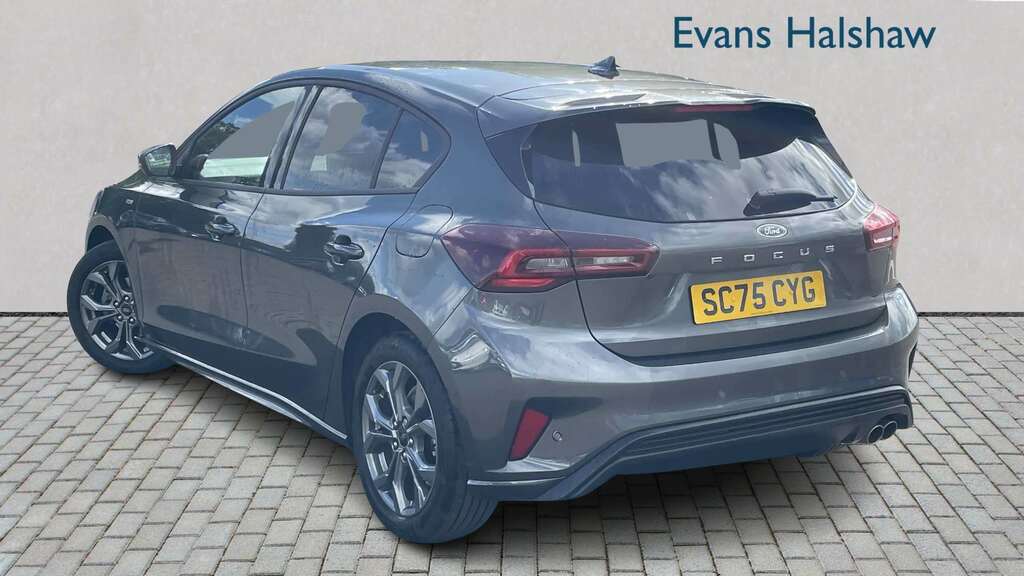 Ford Focus 1.0 Ecoboost Hybrid Mhev St-line 2025 SC75CYG #2