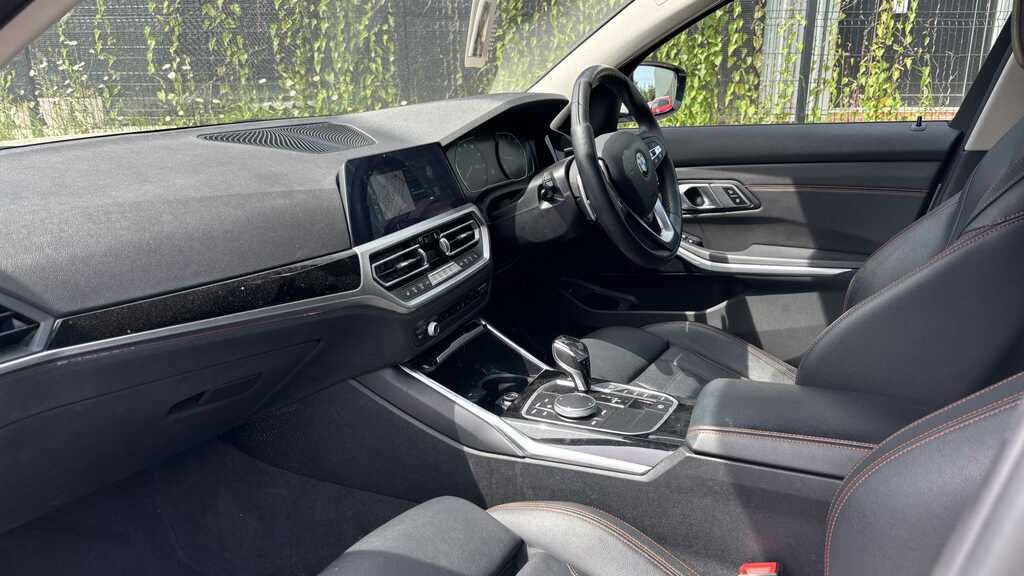 BMW 3 Series 320I Sport Step 2021 WT70BYB White #5