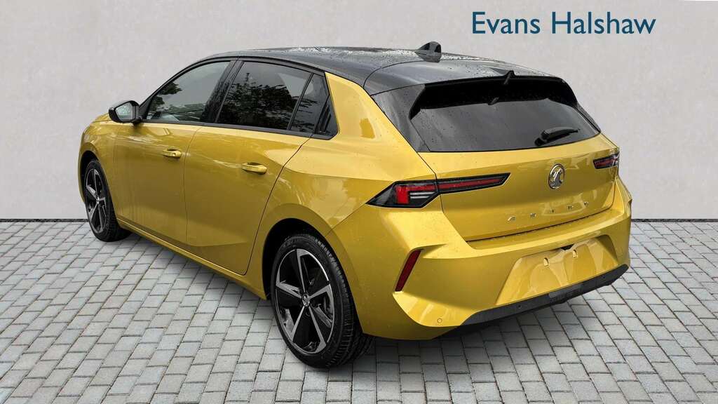 Vauxhall Astra 1.2 Turbo 130 Griffin 2026 Yellow