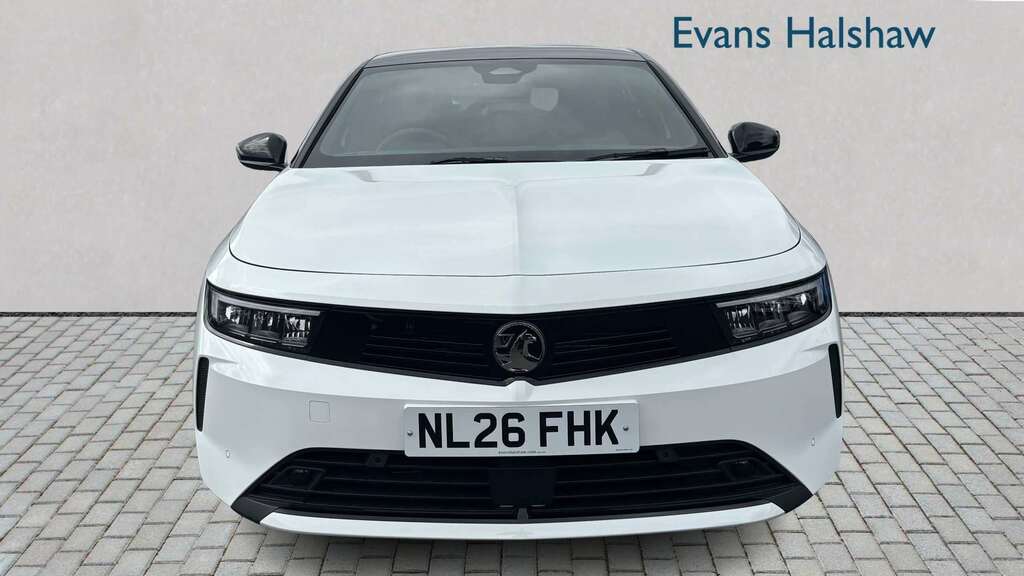 Vauxhall Astra 1.2 Turbo 130 Griffin 2026 NL26FHK White #4
