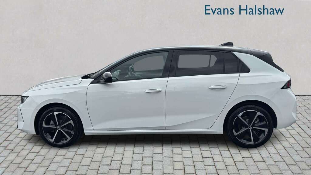 Vauxhall Astra 1.2 Turbo 130 Griffin 2026 NL26FHK White #3
