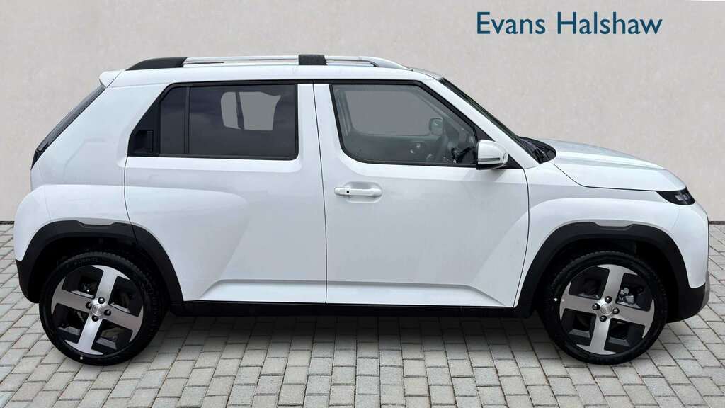 Hyundai Inster 85Kw 02 49Kwh 2026 White #4