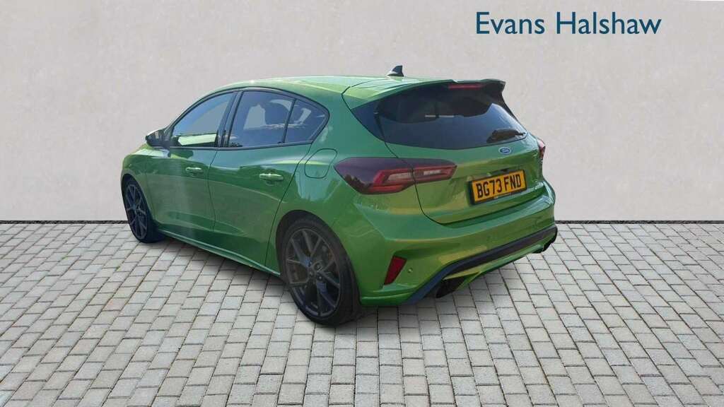 Ford Focus 2.3 Ecoboost St 2023 BG73FND Green #2