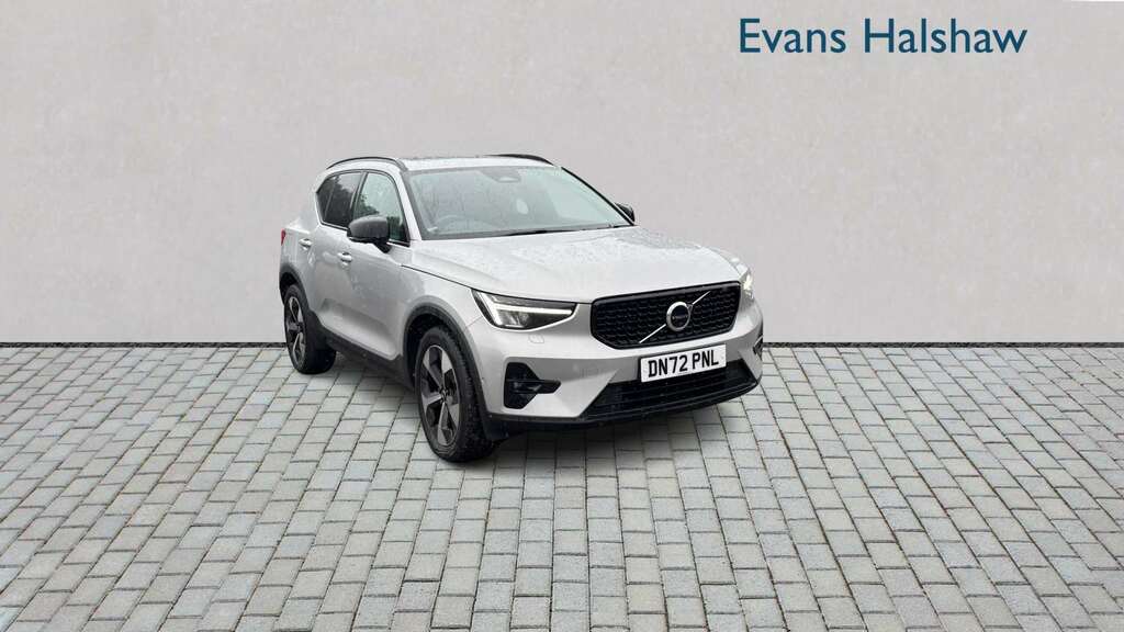 Volvo XC40 2.0 B4p Ultimate Dark 2022 Silver