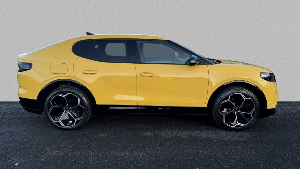 Ford Capri 250Kw Premium 79Kwh Awd 2025 Yellow #5